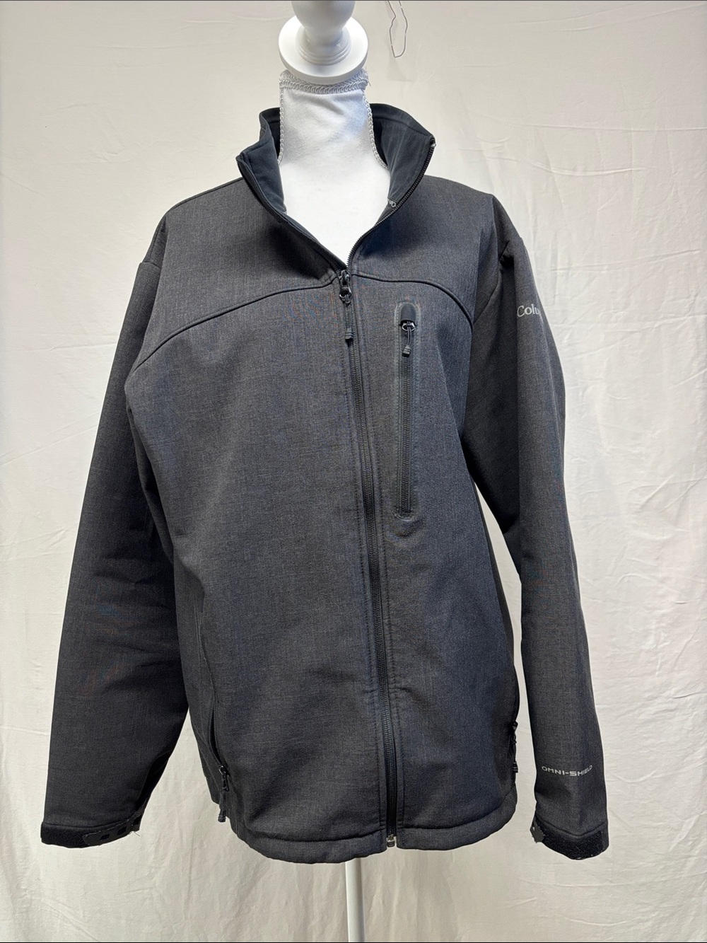 Columbia Men's Charcoal Gray Softshell Performance Jacket